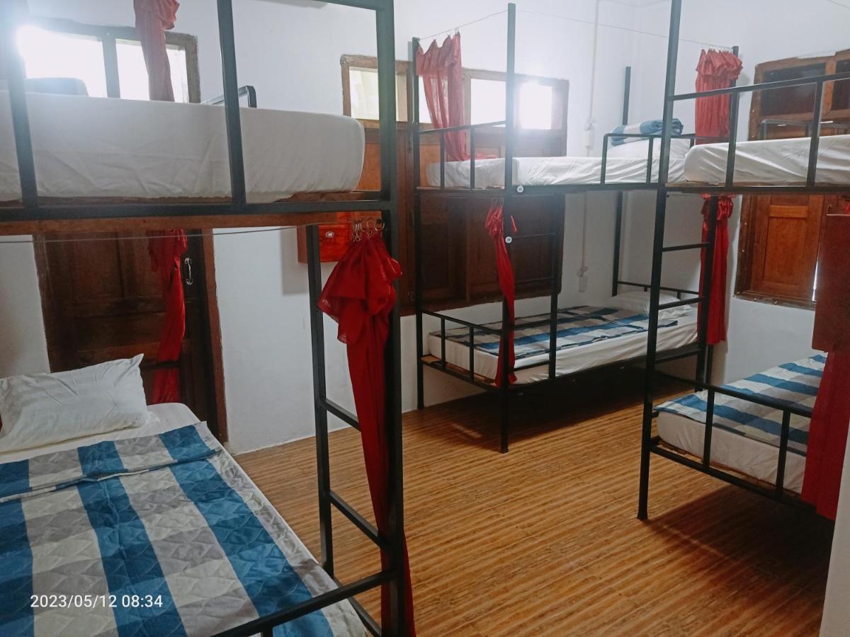 Aurora Backpackers Hostel Luang Prabang Ngoại thất bức ảnh