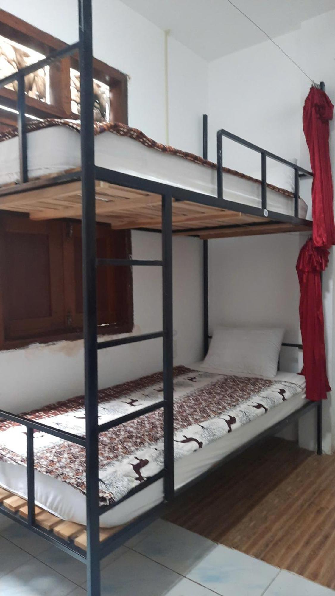 Aurora Backpackers Hostel Luang Prabang Ngoại thất bức ảnh