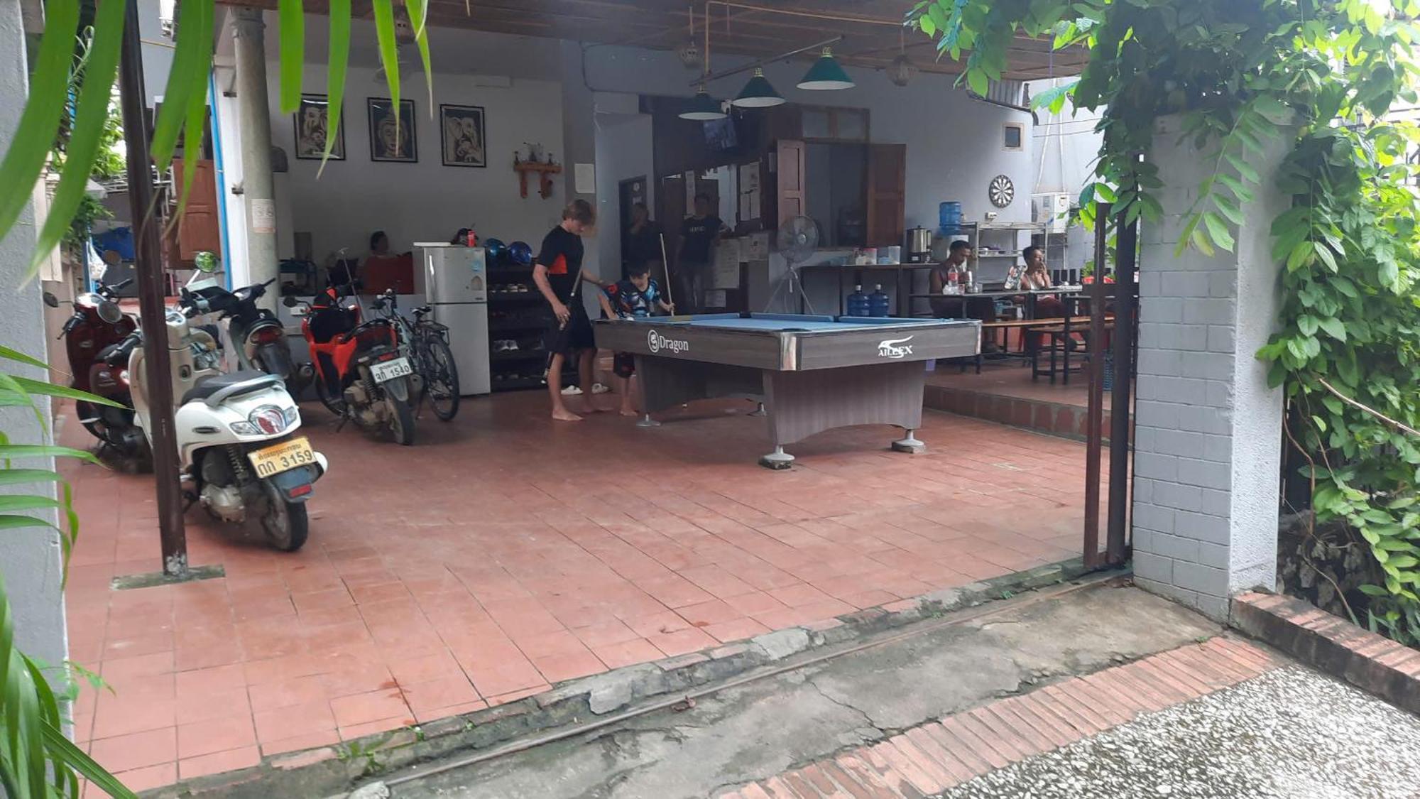 Aurora Backpackers Hostel Luang Prabang Ngoại thất bức ảnh