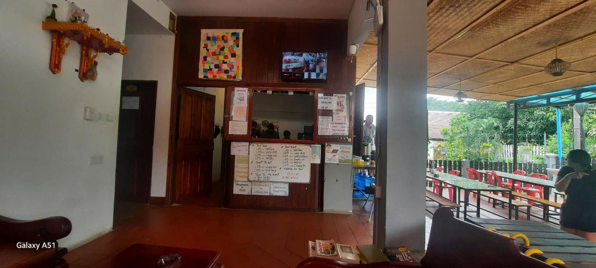 Aurora Backpackers Hostel Luang Prabang Ngoại thất bức ảnh