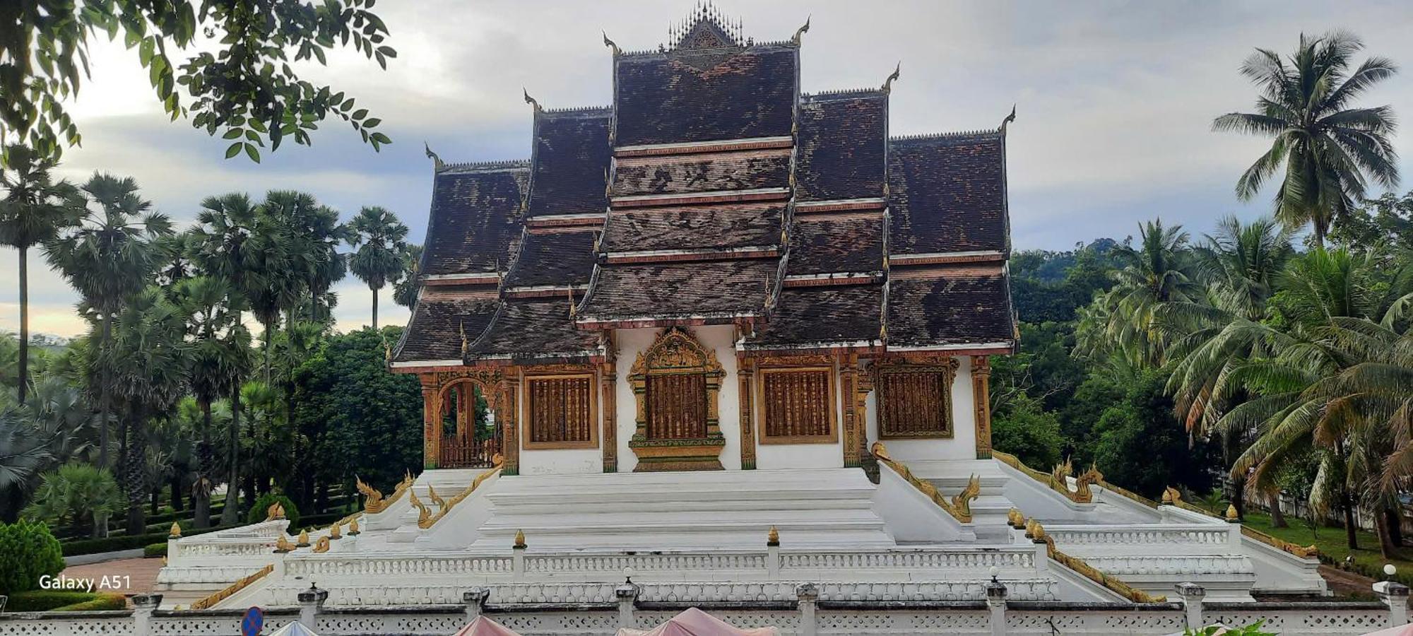 Aurora Backpackers Hostel Luang Prabang Ngoại thất bức ảnh