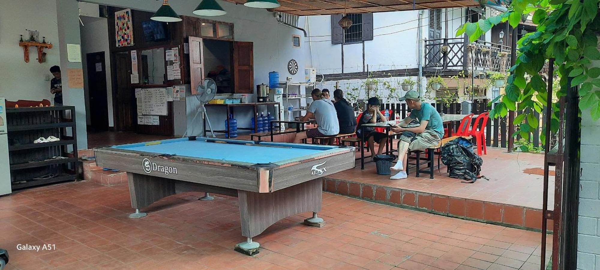 Aurora Backpackers Hostel Luang Prabang Ngoại thất bức ảnh