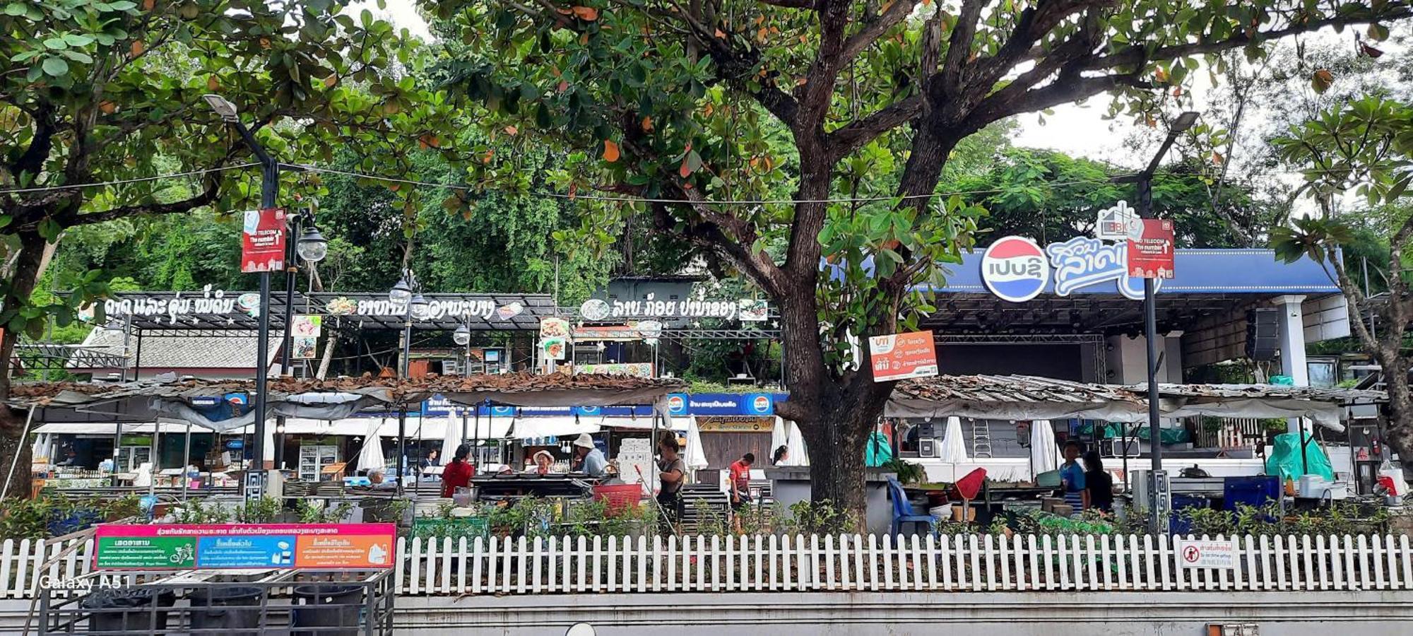 Aurora Backpackers Hostel Luang Prabang Ngoại thất bức ảnh